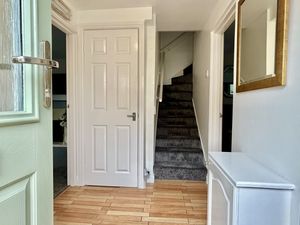 Entrance Hallway- click for photo gallery